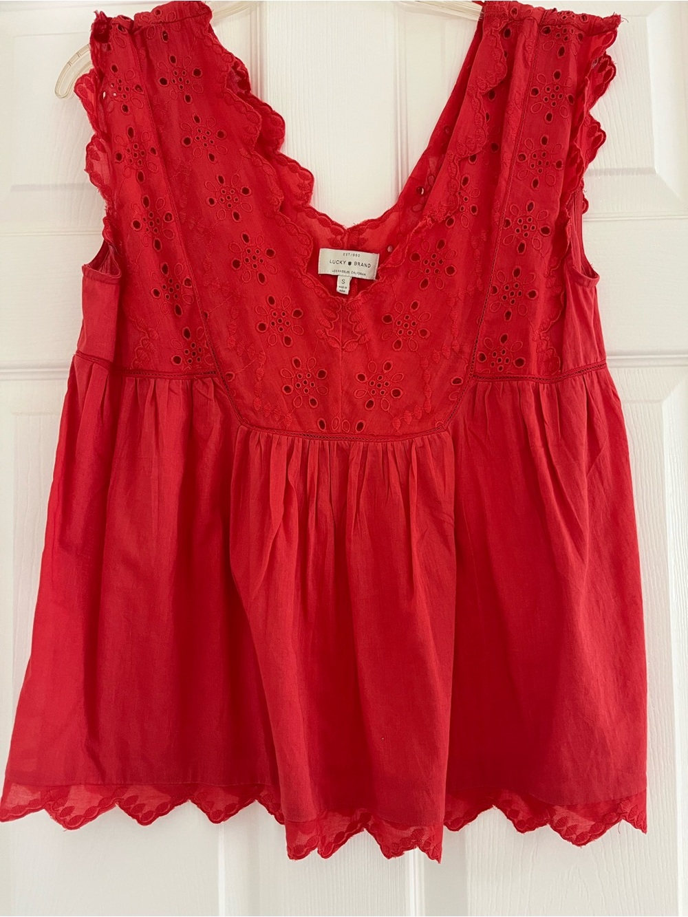 Lucky Brand Red Eyelet V-Neck Sleeveless Top